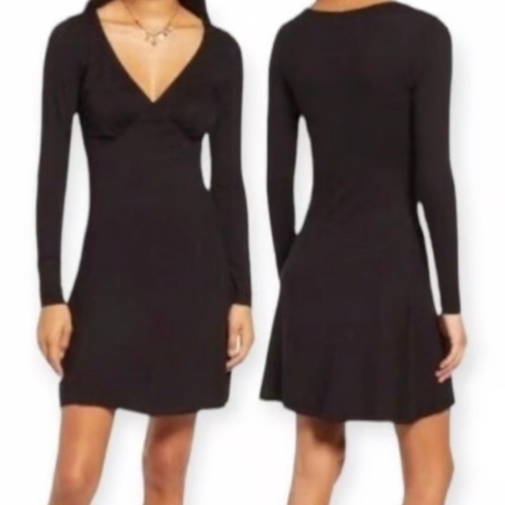 BP long sleeve mini dress Black XXSMALL V neck Flattering